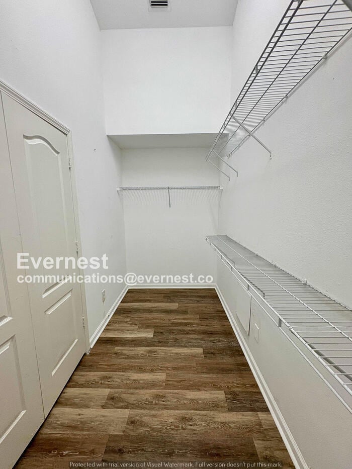 Building Photo - 10433 Hunters Haven Blvd