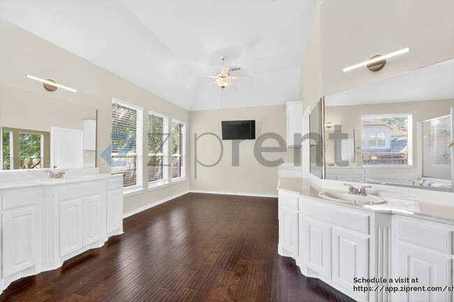 Building Photo - 4633 San Marcos Way