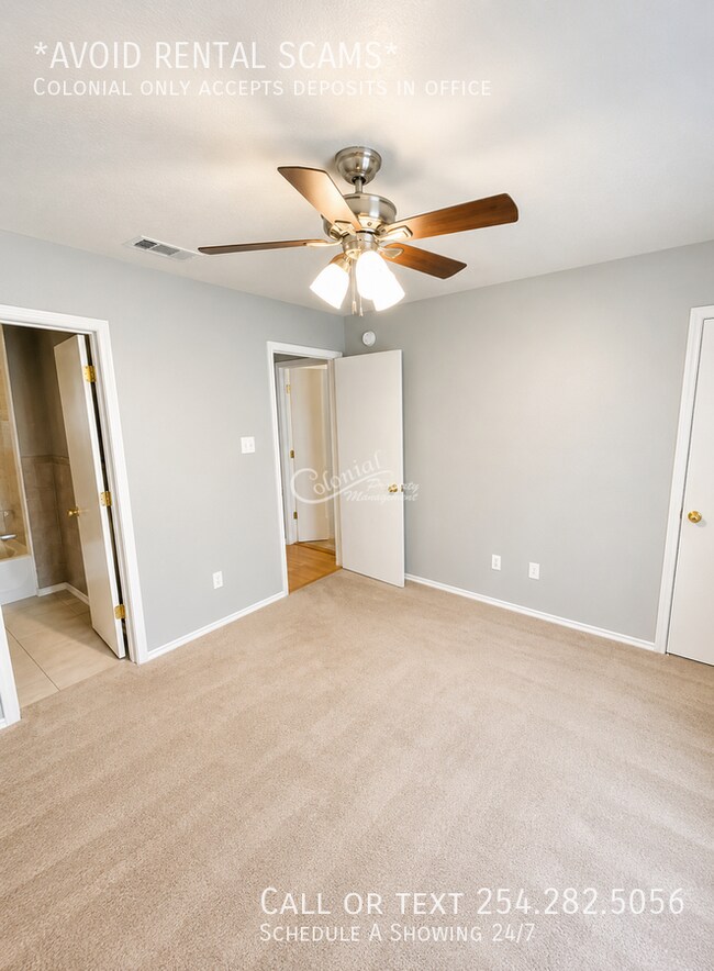 Building Photo - 2805 Alma Dr