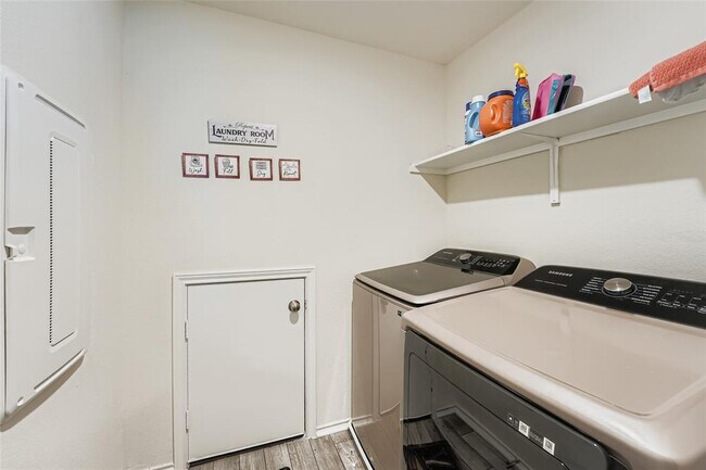 Building Photo - 144 Gunther Way