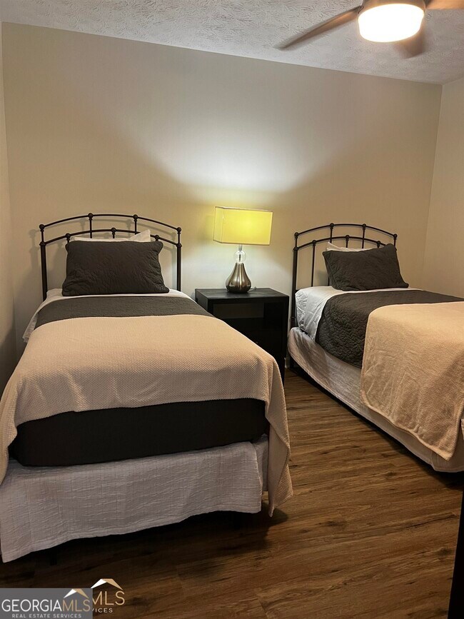 Building Photo - 208 Swanson Ridge