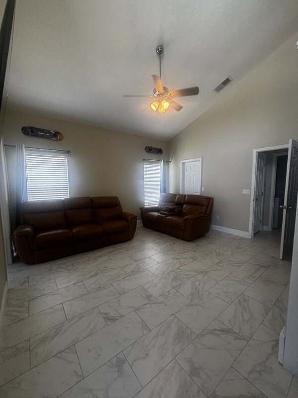 Building Photo - 12672 Lakebrook Dr