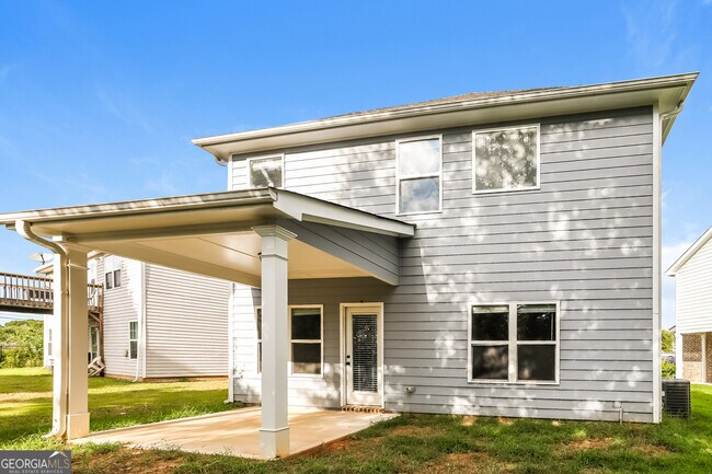 Building Photo - 1845 Simmons Ln