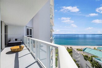 Building Photo - 16485 Collins Ave