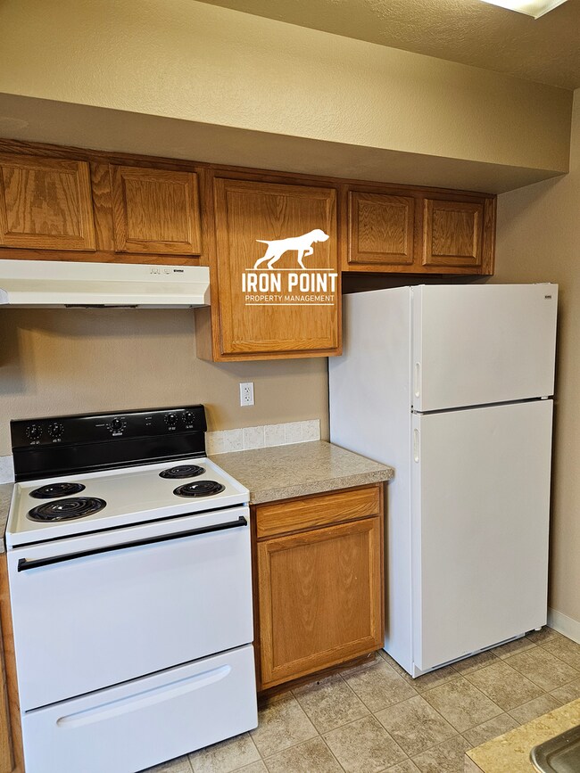 Building Photo - ELD4017