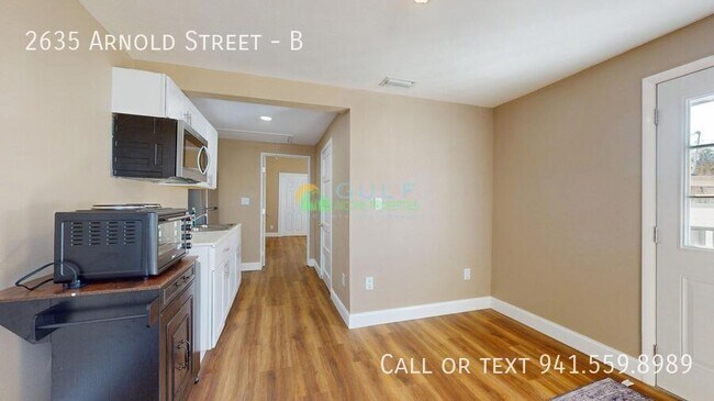 Building Photo - 2635 Arnold St