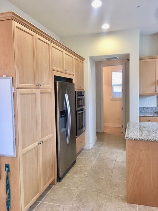 Building Photo - Terrific 4 bed 3.5 Home in Wonderful San Ramon! Great Schools, Shopping, Restaurants!