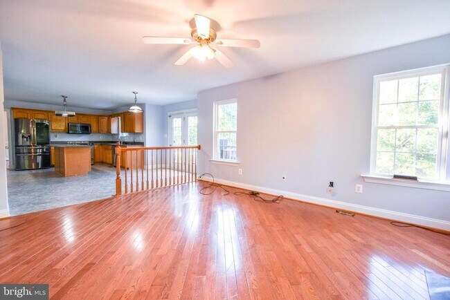 Building Photo - 42271 Bird Haven Dr