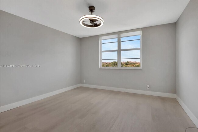 Building Photo - 2851 S Ocean Blvd