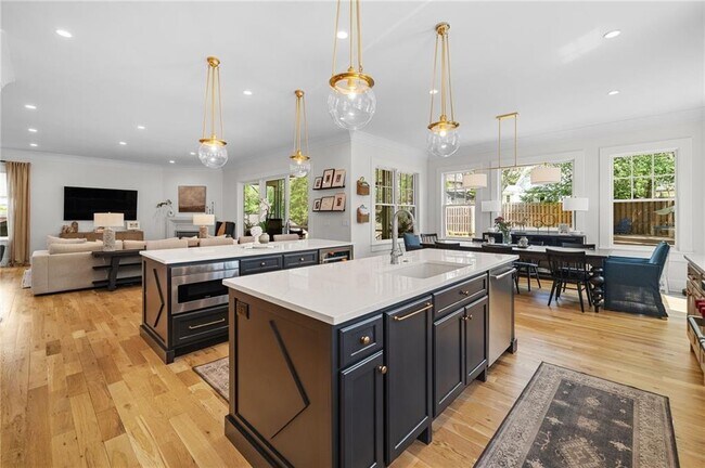 Building Photo - 1381 Wessyngton Rd NE