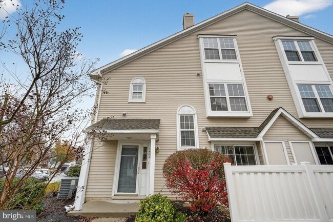 Building Photo - 1404 Wharton Rd