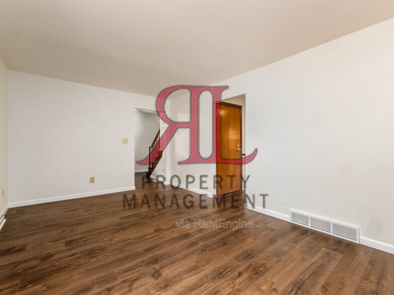 Building Photo - 1627 Keats Ct