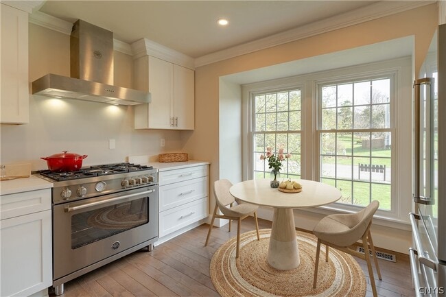 Building Photo - 8116 Verbeck Dr