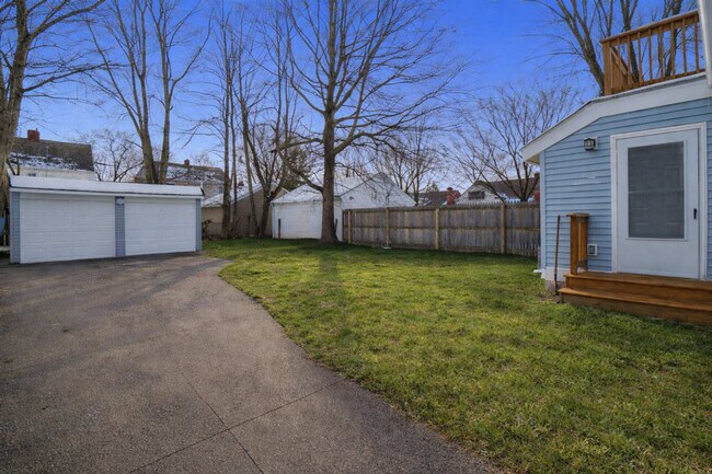 Building Photo - 3746 Northwood Rd