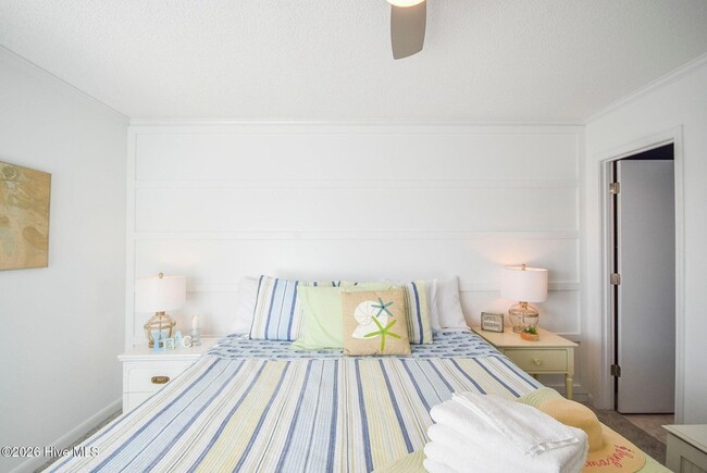 Building Photo - 301 Commerce Way