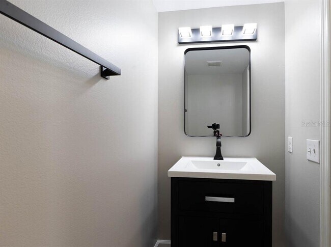 Building Photo - 3432 Idlegrove Ct