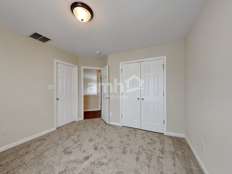 Building Photo - 4388 Kelso Dr