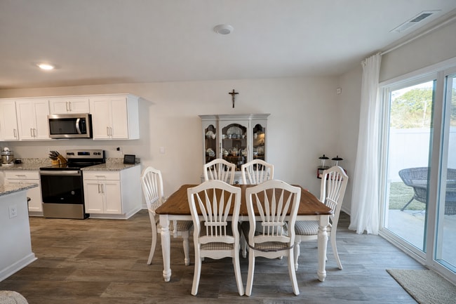 Building Photo - 1407 N Wilshire Ct