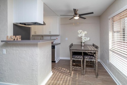 Building Photo - Corona del Norte