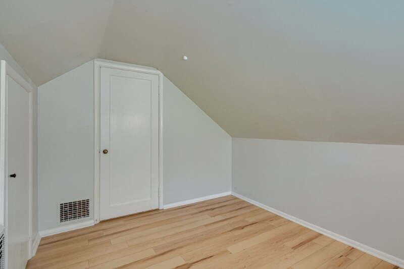 Building Photo - 600 Larkin Springs Rd