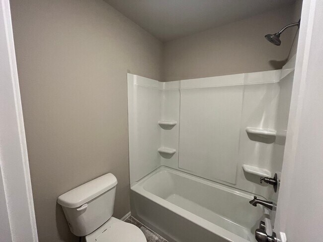 Building Photo - 5551 W 29th St