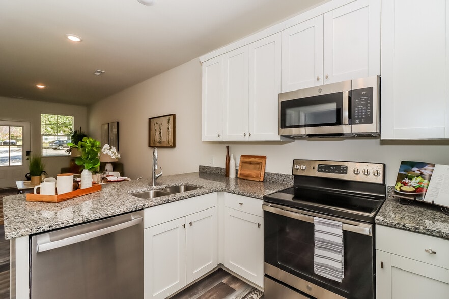 Building Photo - 929 Ranchero St