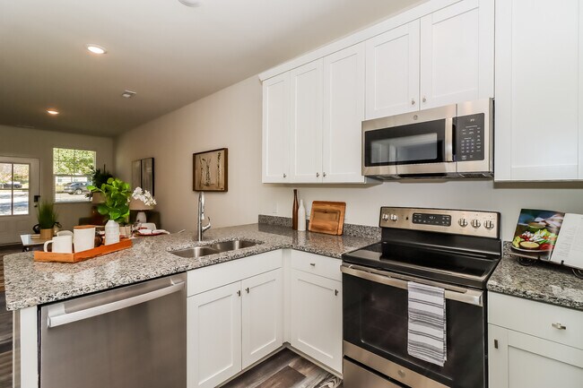 Building Photo - 929 Ranchero St