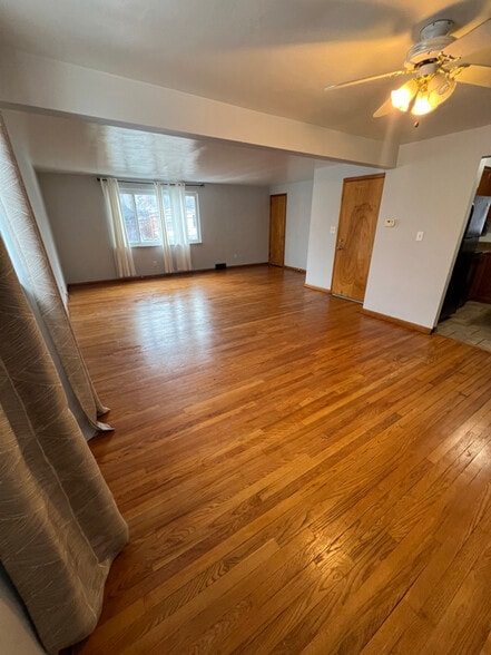 Building Photo - 502 Lenox Ave