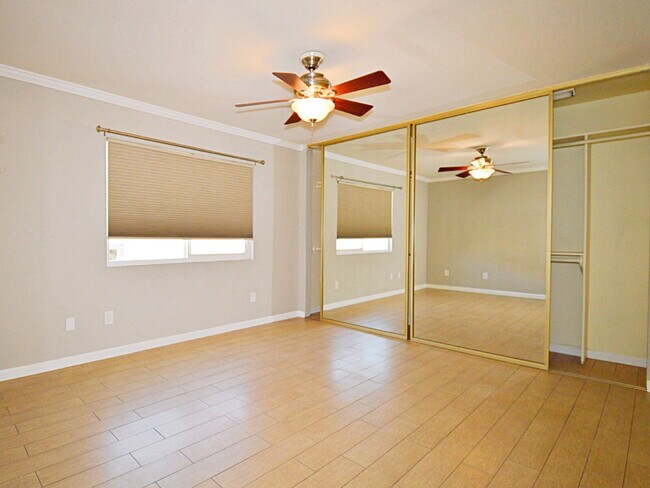 Building Photo - Cozy 3 bed 2 bath Cathedral City home