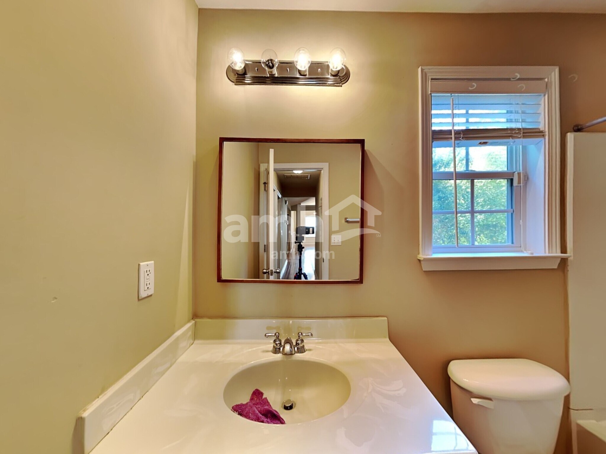 Building Photo - 859 Castlebottom Dr