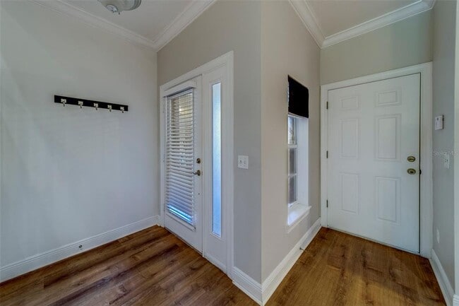 Building Photo - 270 Valencia Cir