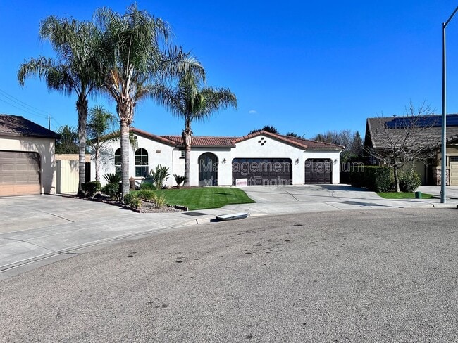 Building Photo - 5597 E Edna Ave