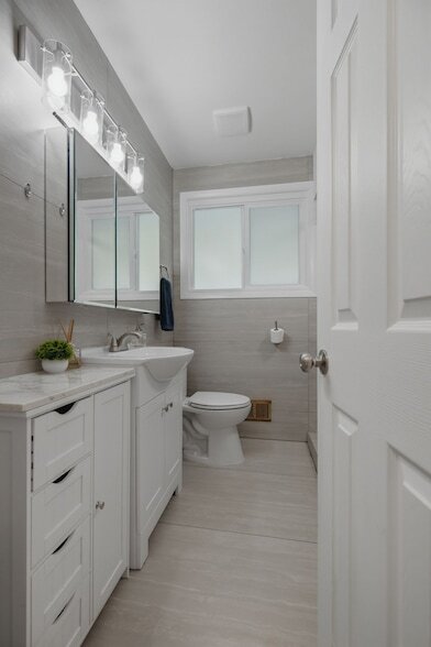 Building Photo - 6555 Brownlee Dr