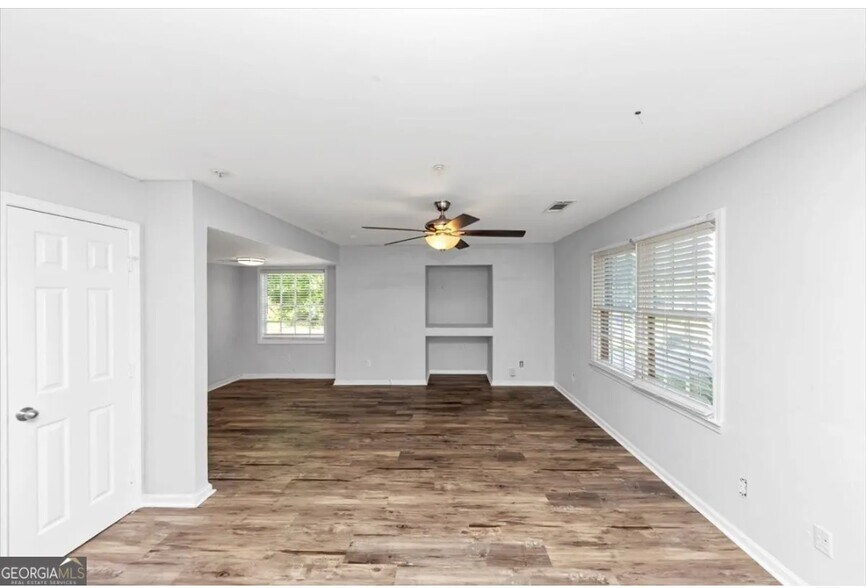 Building Photo - 1432 Forest Villa Dr NW