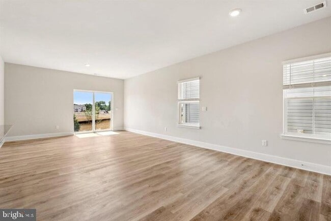 Primary Photo - 107 Charing Cross Dr