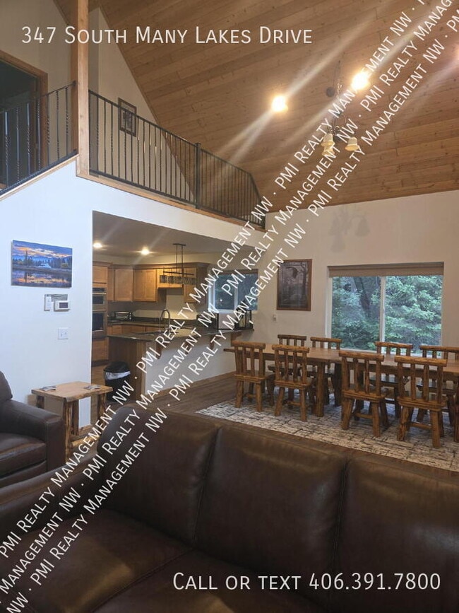 Building Photo - 347 S Many Lakes Dr