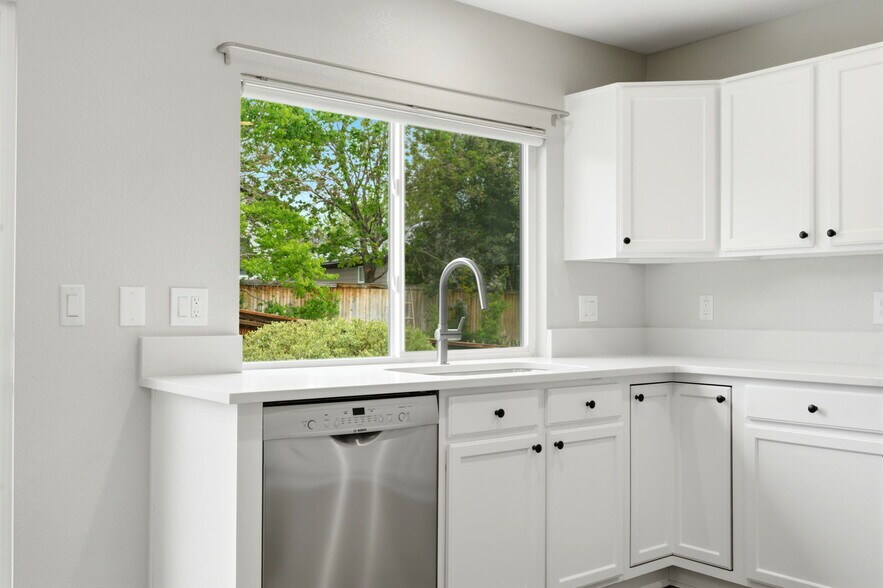 Building Photo - 10445 Cheetah Winds