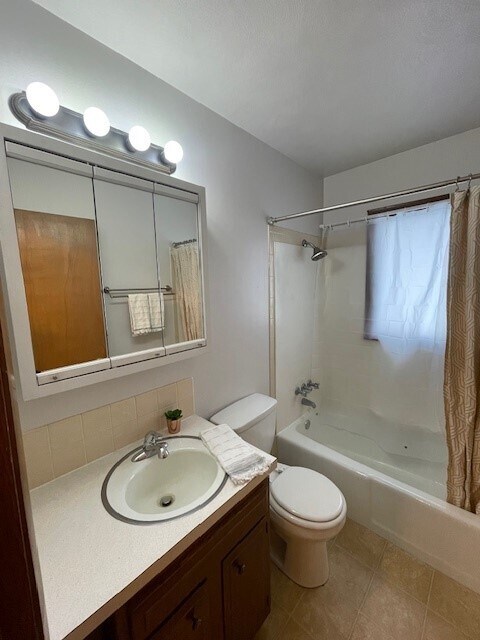 Building Photo - 2107 Judson Ct