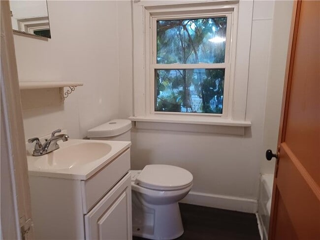 Building Photo - 73 Nokomis Dr