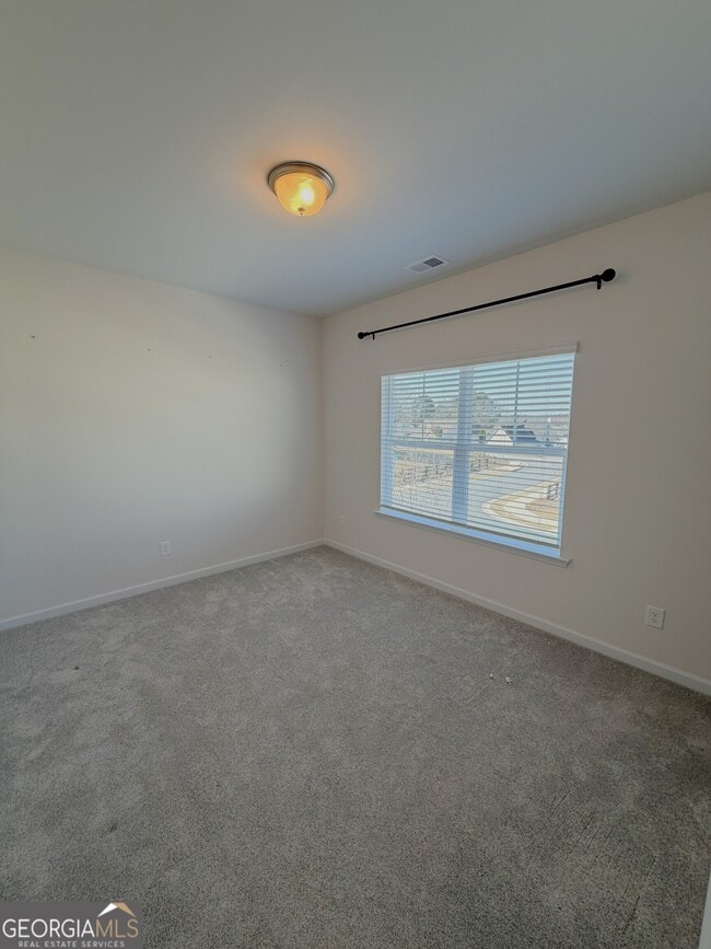 Building Photo - 204 Asher Dr