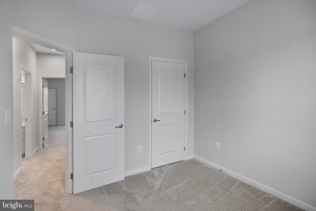 Building Photo - 9346 Tanfield Dr