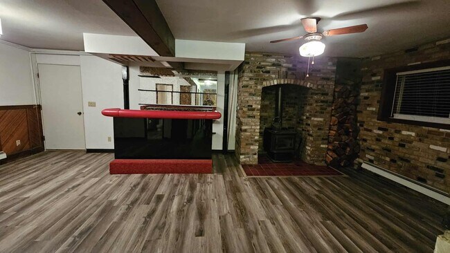 Building Photo - Beautiful House with 2 Wood Stoves across from park in Kalispell