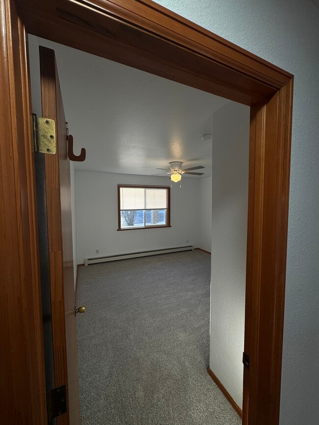 Building Photo - 1139 Laurel Ct