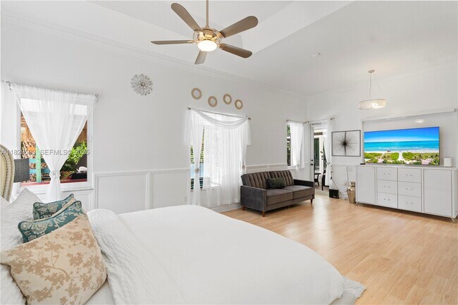 Building Photo - 16601 SW 87th Ct