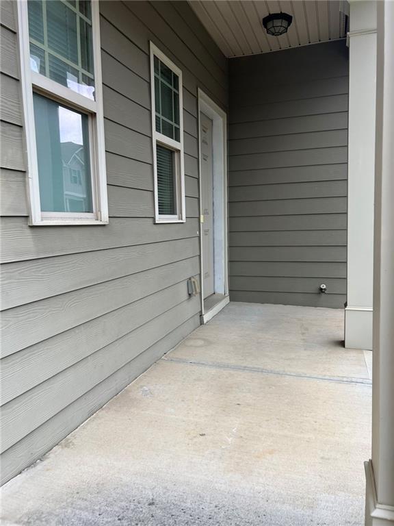 Building Photo - 3220 Blue Springs Trace