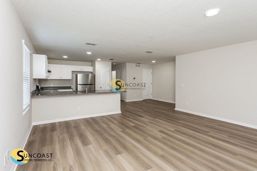Building Photo - 11462 Oakfield Ct