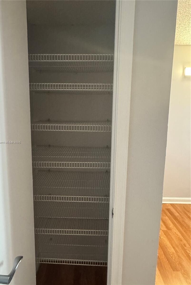 Building Photo - 1355 Crystal Way