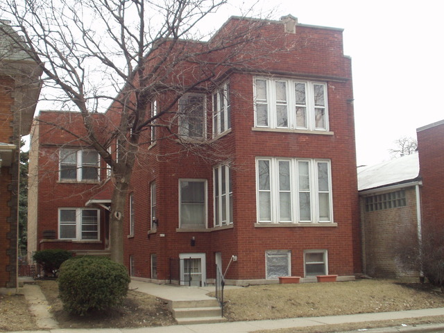 Primary Photo - 443 Des Plaines Ave