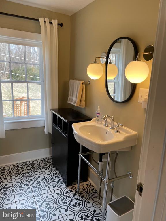 Building Photo - 39250 Little River Tpke