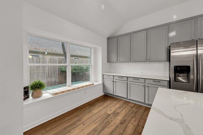 Building Photo - 8031 Clarion Way